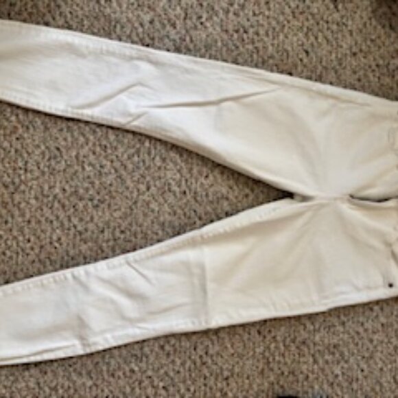 Abercrombie & Fitch High Waisted Skinny Jean - Picture 2 of 7